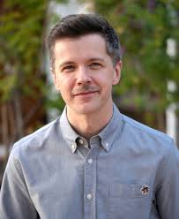 Minął dokładnie rok od czasu spotkania Kolorowej Sukienki. Postanowiłem z  tej okazji pojechać do miejsca tego spotkania, a więc do Alfamy,  najstarszej części Lizbony, choć jest ona przerażająco turystyczna i staram  się