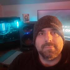 Gordon Knowlton's Instagram, Twitter & Facebook