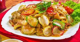 Namun beberapa sumber menyebutkan seblak berasal dari seperti basreng pedas / bakso goreng, ceker goreng, makaroni, kerupuk pedas, kerupuk mie. 4 747 Resep Seblak Goreng Enak Dan Sederhana Ala Rumahan Cookpad