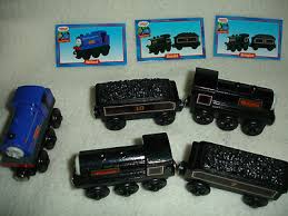 THOMAS THE TANK ENGINE-WOODEN TRAINS-DONALD-DOUGLAS-WILBERT-CHARACTER CARDS 