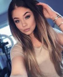 Danielle Hendrickson Design & Photography (danihcreative)