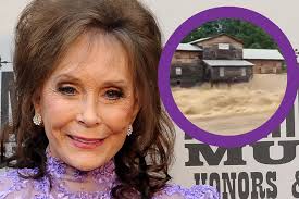 Loretta Lynn's Granddaughter to Share Powerful Flood Story