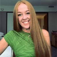 Caroline Mcmanus's Instagram, Twitter & Facebook