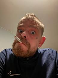 Hi! I'm new to this group. I recently joined because I loves me some weed  like