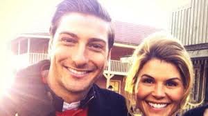 When Calls The Heart Fans In Shock Why Daniel Lissing Left Revealed In a heartfelt connection, lissing shared that during his proposal, he spoke from his heart. when calls the heart fans in shock