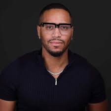 Hilarious Comedy Acts in Westchase, FL (with Reviews)