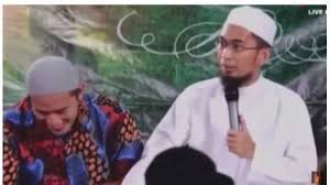 Ustadz adi hidayat tentunya sudah tidak asing lagi bagi setiap jamaah pendengar ceramah dari media online seperti youtube dan facebook. Begini Adab Ustadz Adi Hidayat Untuk Umat Kristiani Yang Merayakan Natal Bangka Pos