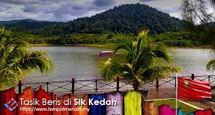 Akeef biasalah.buat aksi gila2.tandanya perut masih kenyang. Tasik Beris Tempat Menarik Di Sik Kedah Tempat Menarik