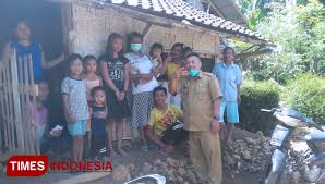 Maybe you would like to learn more about one of these? Gapura Emas Program Inovasi Puskesmas Sumbermanjing Wetan Memberantas Tbc Times Indonesia