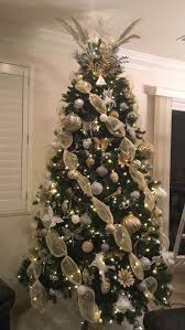 120 Best Christmas Tree Decorating Ideas That You D Have To Take Inspiration From Hike N Dip Elegant Christmas Trees Cool Christmas Trees Ribbon On Christmas Tree