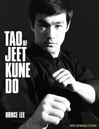 Tao of Jeet Kune Do: New Expanded Edition: Lee, Bruce: 8601400174913:  Amazon.com: Books