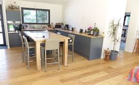Comment protéger et entretenir le parquet dans la cuisine ? 28 03 2017 Osez Le Parquet Dans La Cuisine Les Parquets Du Golfe
