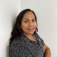 Reshmi Chand's Instagram, Twitter & Facebook