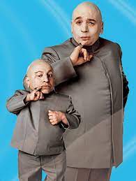 His favorite sports team is the toronto maple leafs (nhl), and in his movie austin powers in goldmember (2002), the character mini me is sporting a toronto maple leafs jersey in the prison scene. Der Mini Me Effekt Erfolgsprinzip Ahnlichkeit Anti Bias