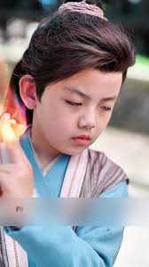 El Niño Que Reencarno Y Partio La Roca Con Una Hoja Drama