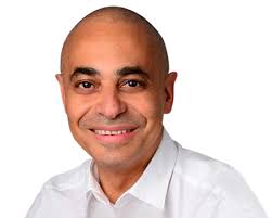 Mr Lloyd Bender: Ophthalmology in South London