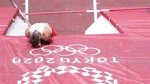 Od igrzysk ix olimpiady w amsterdamie w 1928 roku defiladę zawsze otwiera grecja, a zamykają gospodarze igrzysk. Wv9luaxfh9s4km