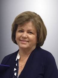 Vicki Knotts's Instagram, Twitter & Facebook