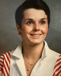 It is with profound sadness that I share that my beautiful little mom Pat  Thomson (Delahunt) passed away today