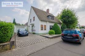 Es handelt sich um eine so Haus Zum Verkauf 53859 Niederkassel Rheidt Mapio Net