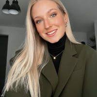 Lydia Serrano's Instagram, Twitter & Facebook