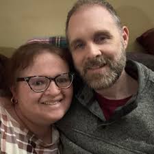 What are some compact art supply organizer suggestions?