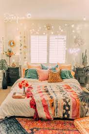 50 Small Apartment Bedroom Decorating Ideas On A Budget 34 Bedroomideas Apartmentideas Agilshome Com Apartment Bedroom Decor Small Apartment Bedrooms Mattress Room