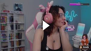 что-то делаем 🥰 | !бусти !донат !тг - Twitch