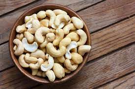 Ada banyak jenis kacang di indonesia. Tak Hanya Lezat Ini 5 Manfaat Kacang Mete Yang Perlu Anda Ketahui
