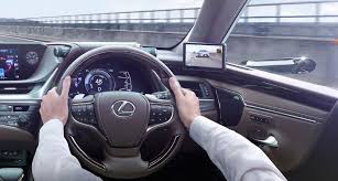 video lexus es digital side mirrors in action lexus enthusiast video lexus es digital side mirrors in