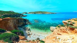 It lies 80 km (50 mi) south of italy, 284 km (176 mi) east of tunisia, and 333 km (207 mi) north of libya. Climate Malta Temperature Best Time To Visit Weather