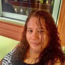 Esta mujer tiene 500 videos con la misma historia, que va a comer antes de  que el Mario llegue, pero ese hombre nunca llega 😂😂😂