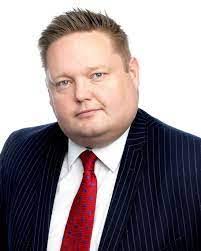 Edmund Farrell's Instagram, Twitter & Facebook