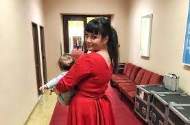 Find the latest tracks, albums, and images from ewa farná. Farna Zmienila Wizerunek Przy Okazji Poinformowala O Odwolanym Koncercie Z Powodu Koronawirusa Obcas Pl