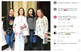 The reality tv star was caught smooching two blonde beauties during his trip to miami. Kareena Karisma Spend Wonderful Afternoon With Nita Ambani