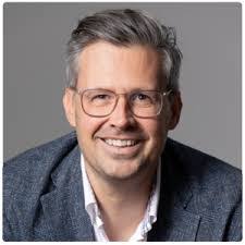 Alex Bertram's Instagram, Twitter & Facebook