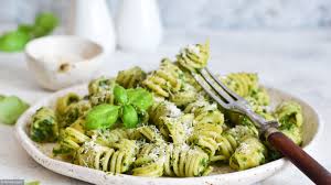 Pesto Salade Flan 3 Idees Pour Cuisiner Les Fanes De Legumes Pate Pesto Pesto D Epinard Pesto