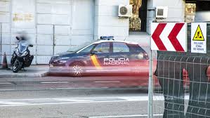 La policía nacional de colombia (ponal) 2 es un cuerpo armado de naturaleza civil, a cargo de la seguridad pública de la república de colombia. La Espana Vaciada De Policias Estas Son Las Provincias Donde Faltan Mas Agentes