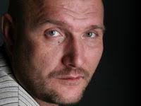 В семье быковских было три сына. Dmitrij Bykovskij Romashov Romashov Aktyor Biografiya Rossijskie Aktyory Kino Teatr Ru