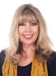 Davis Carter's Instagram, Twitter & Facebook