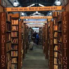 Expectation You Ll Develop An Encyclopaedic Knowledge Of Where Every Book Is Located In Store Expectation Vs Reality Bookshop Chariots Of Fire