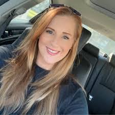 Janice Valentin's Instagram, Twitter & Facebook