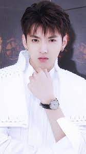 Khán giả đang mong chờ cái tên ngô diệc phàm được ghi cạnh dàn sao đình đám là lương triều vỹ, đường yên và song hye kyo trong. Ngo Diá»‡c Pham å´äº¦å‡¡ Kris Wu Wu Yi Fan Hinh áº£nh Fans Diá»…n Vien