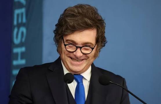 🗳️ MILEI YA ELIGIÓ A SU COMPAÑERO DE FÓRMULA, PERO MANTIENE EL NOMBRE EN  SECRETO 🤐🇦🇷 En medio de su fuerte enfrentamiento con la vicepresidenta  Victoria Villarruel, el presidente Javier Milei confirmó