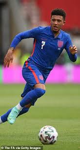Jadon sancho has caused a stir at the european championships without even kicking a ball, but some manchester united fans have 'thanked' gareth southgate for his team selection. Euro 2020 Roy Keane Claims Jadon Sancho Must Do More To Force His Way Into The England Team Saty Obchod News