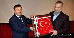 Ak parti i̇stanbul milletvekili metin külünk, tbmm düzenlediği basın toplantısında, bana göre mustafa kemal, 15 temmuz'un arkasındaki akıl tarafından, fetö'nün arkasındaki güç. Ak Parti Li Kulunk Bartin Da