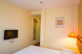 213 pushan road, zhabei district in jing'an, 3.9 miles from the center of shanghai. Home Inn Shanghai East Nanjing Road The Bund Centre Hotel Deals Photos Reviews