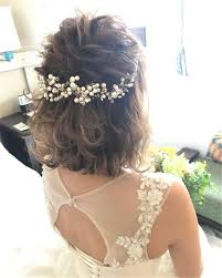 Kadın elbiseleri çiçekli kız elbiseleri gelinlikler moda. Dugun Icin Kisa Sac Modelleri Makyaj Mag