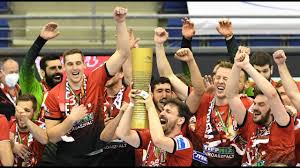Ma egy sajtótájékoztató keretében bejelentésre került, hogy miként alakul momir ilic jövője. Telekom Veszprem Mol Pick Szeged Final Handball Hungarian Cup Youtube
