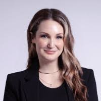 Victoria Dell's Instagram, Twitter & Facebook